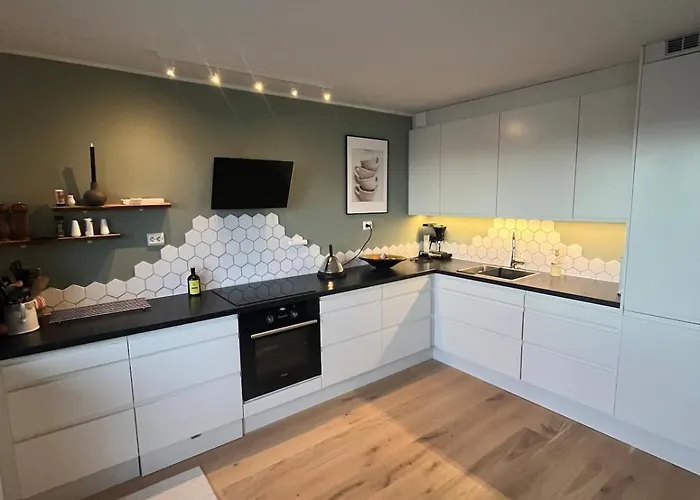 Ons 2026 200m From Ons Apartament *